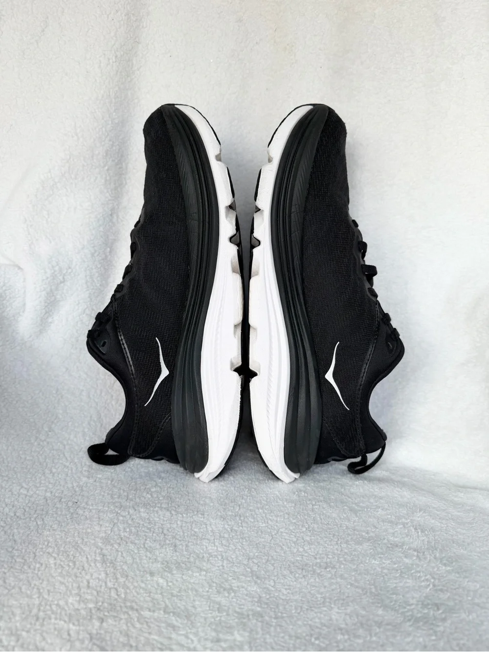 Hoka One One Gaviota 5 Wide Women’s 8.5 D Running Shoes Black/White